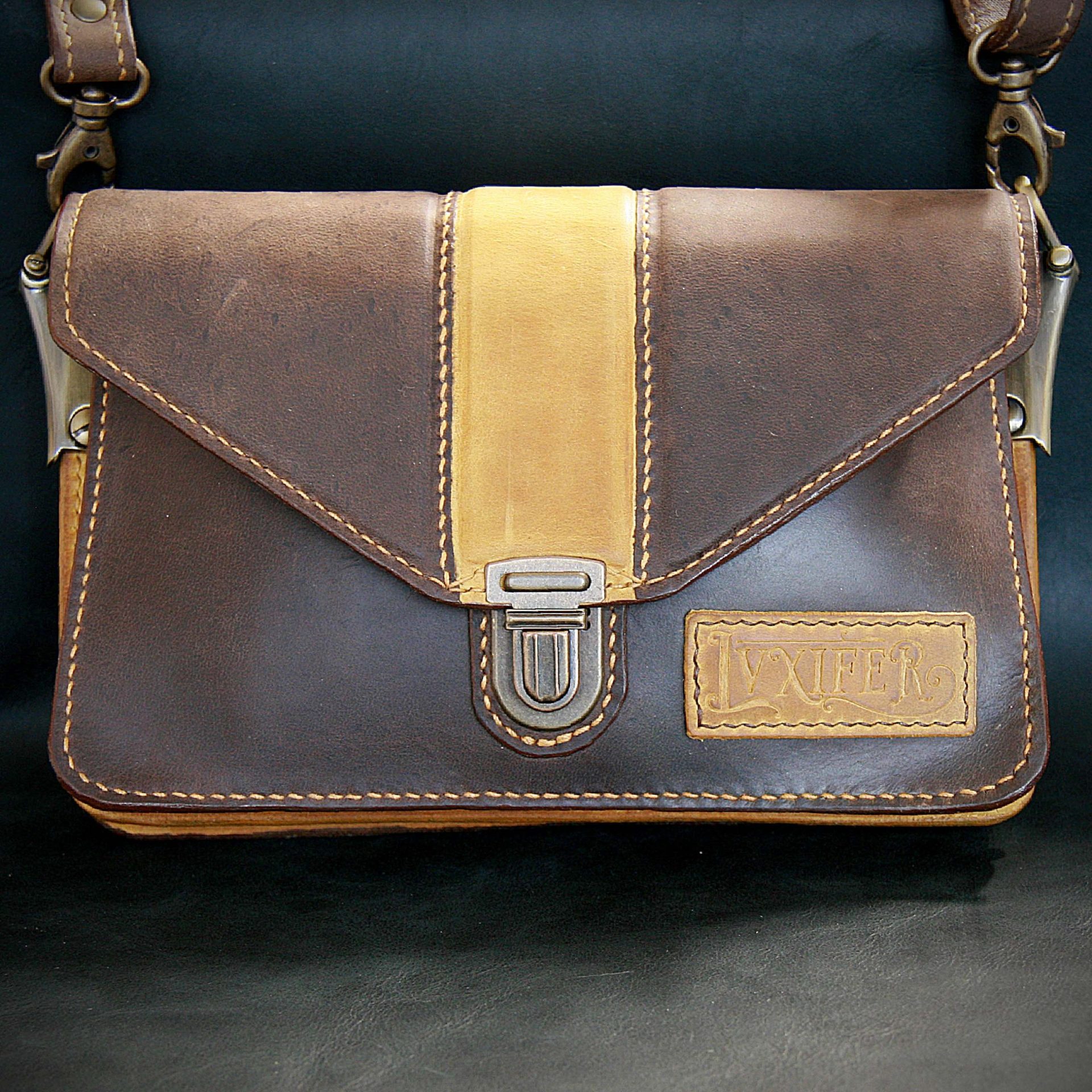 Sac bandoulière marron et jaune