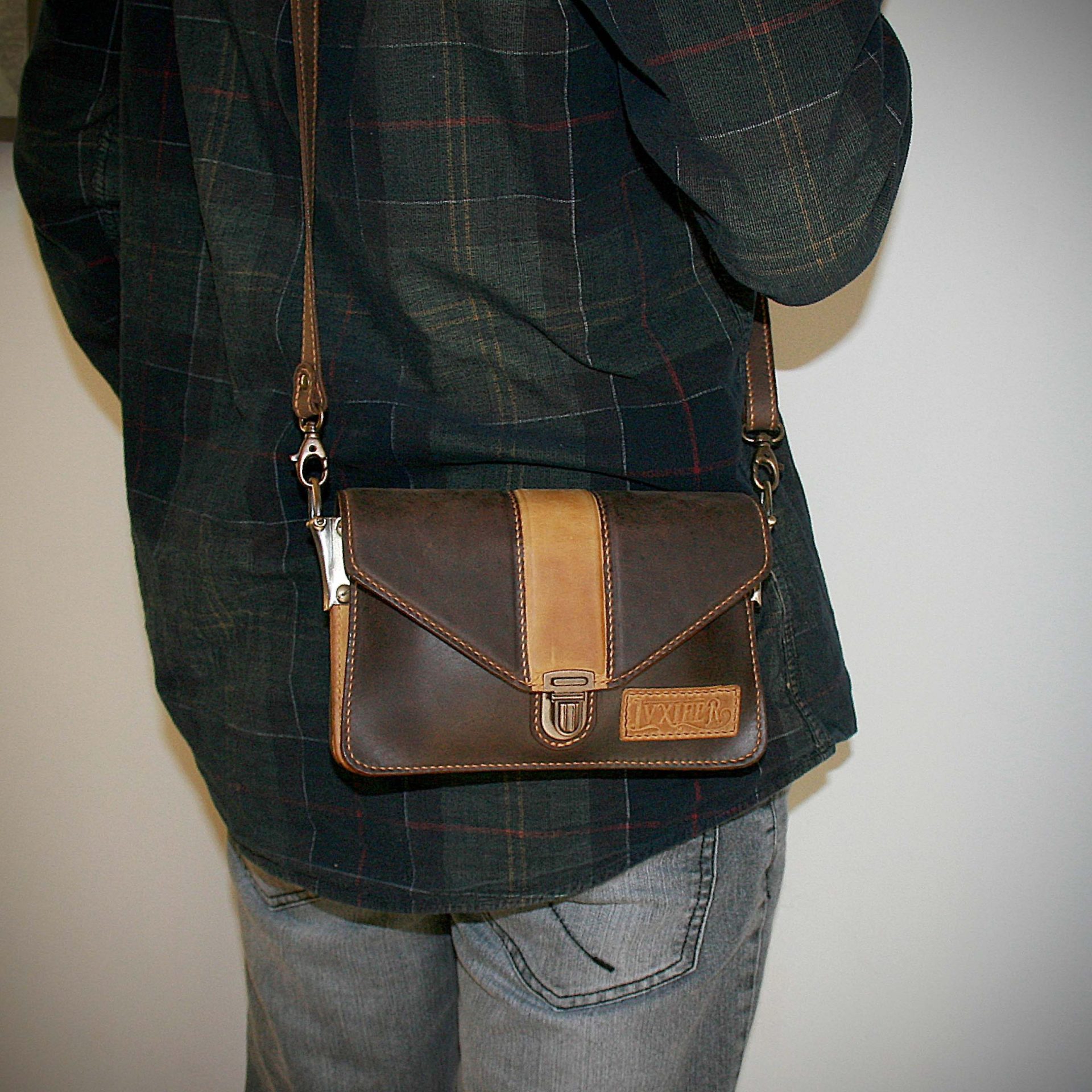 Sac bandoulière marron et jaune – Image 9