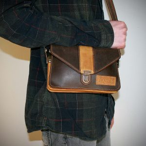 Sac bandoulière marron et jaune