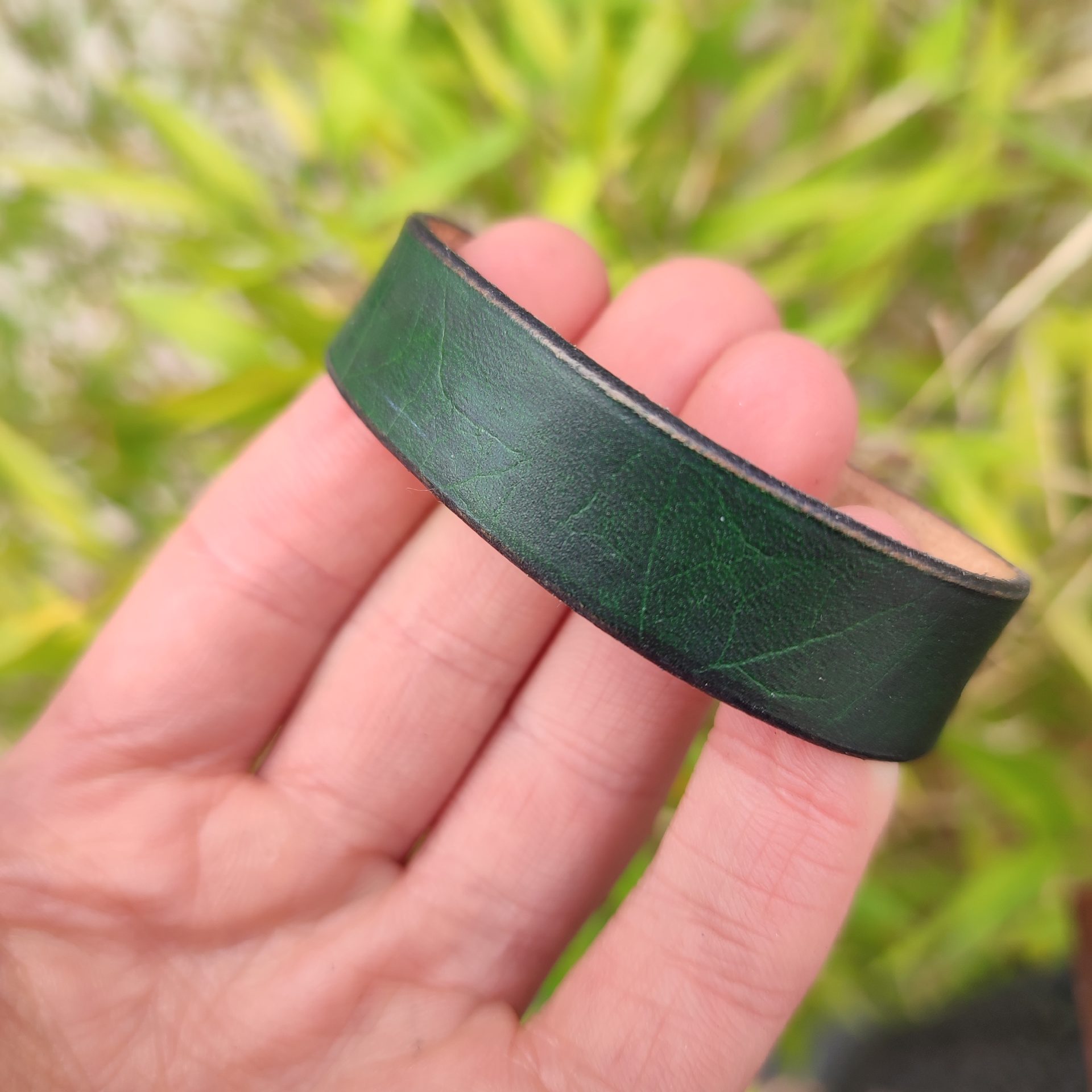 Bracelet feuilles, vert & noir