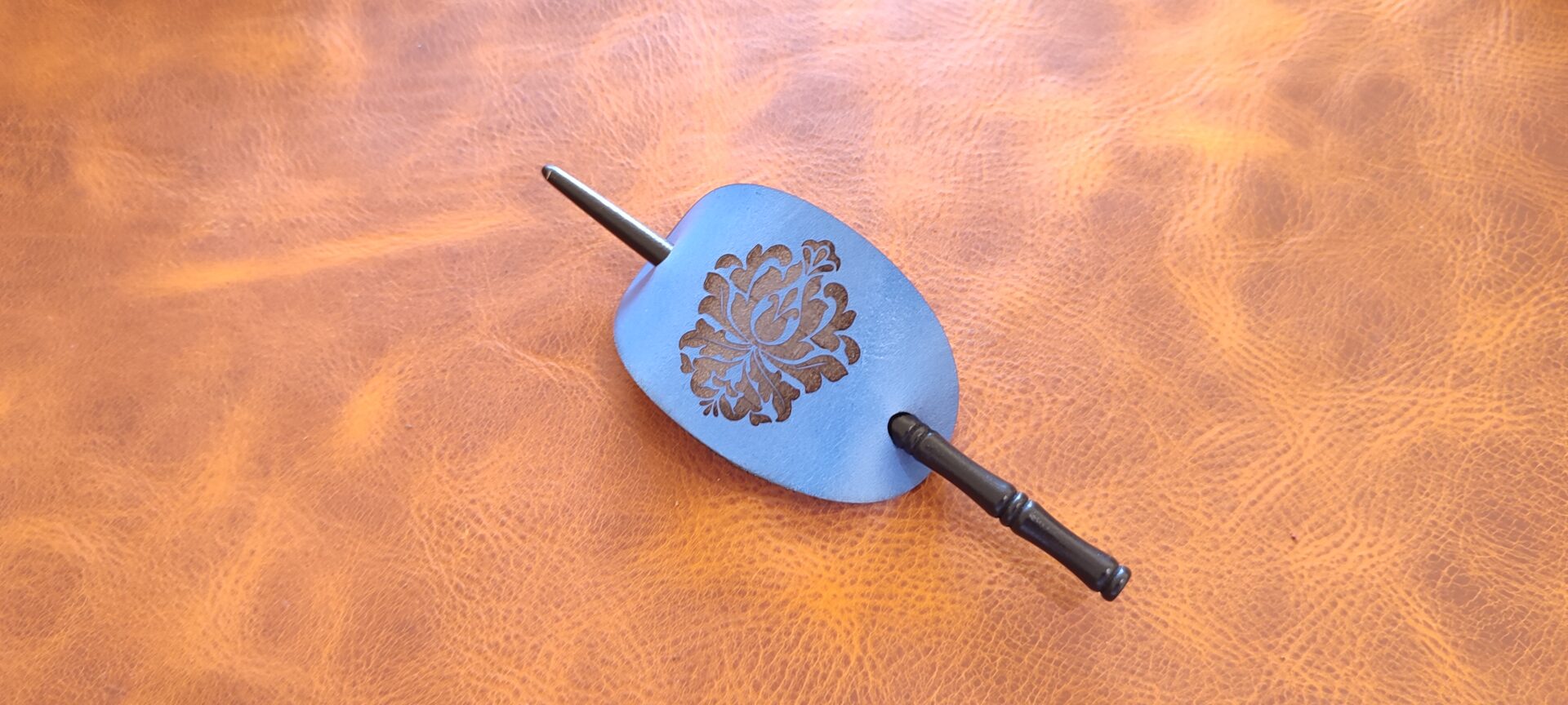 Pic à cheveux - Ovale à motif – Image 5