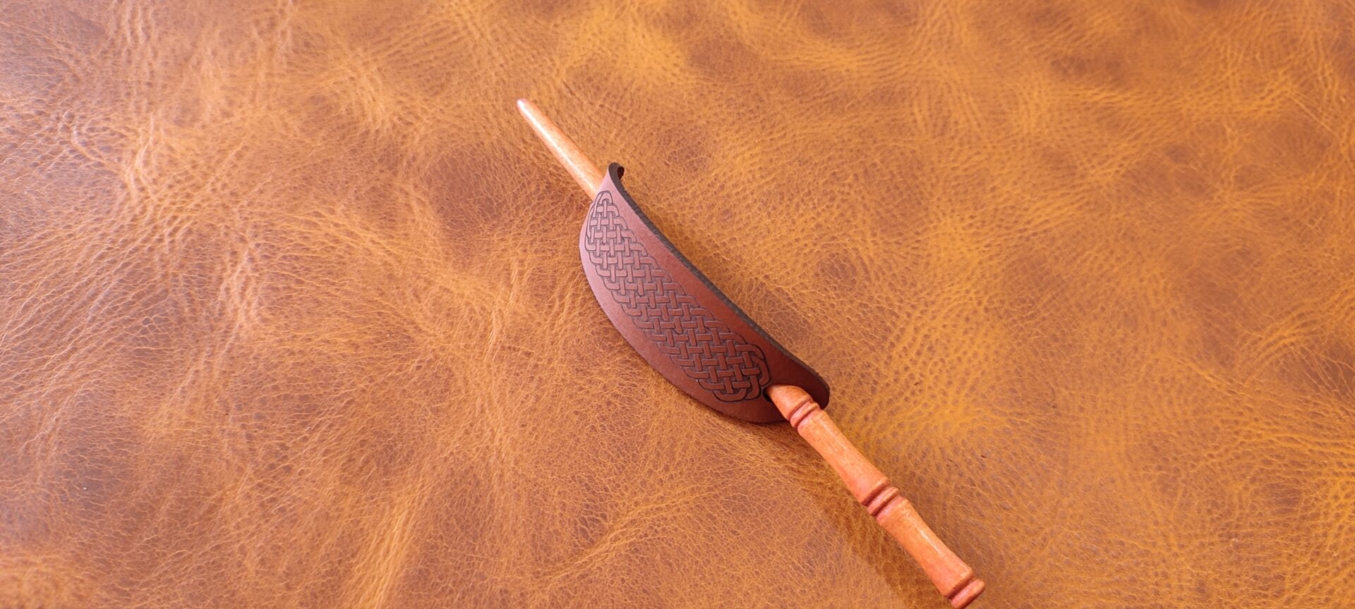 Pic à cheveux - Ovale à motif – Image 6